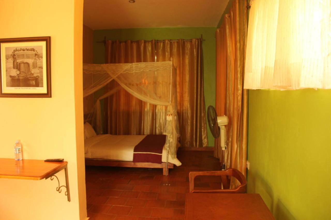 Saltek Forest Cottages Masindi Exterior foto